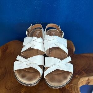 Women’s Born White Leather Slingback Wedge Sandals Size 7.5